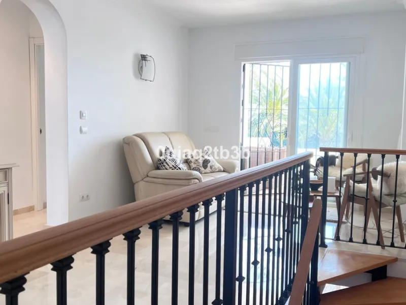 Apartment - Duplex в продаже в Marbella, Málaga. В доме 4 спален и 4 ванных комнат. Площадь дома 216 м²