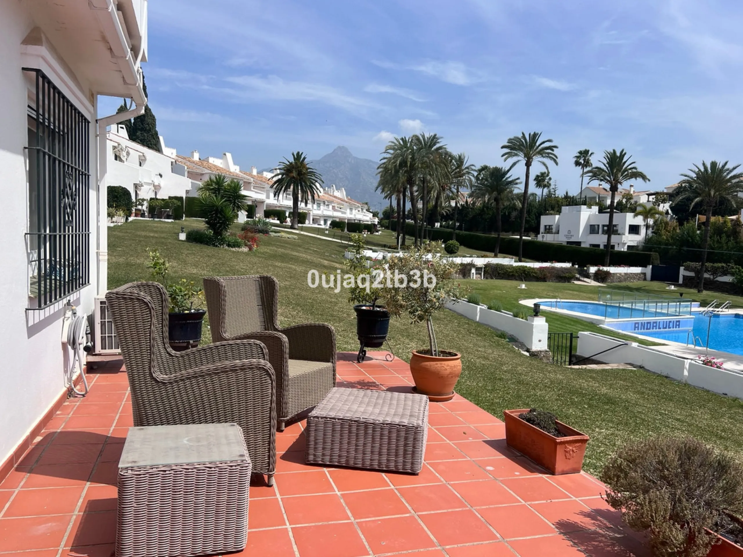 Apartment - Duplex в продаже в Marbella, Málaga. В доме 4 спален и 4 ванных комнат. Площадь дома 216 м²