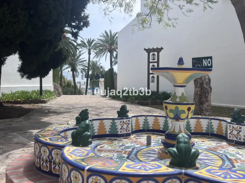 Apartment - Duplex в продаже в Marbella, Málaga. В доме 4 спален и 4 ванных комнат. Площадь дома 216 м²