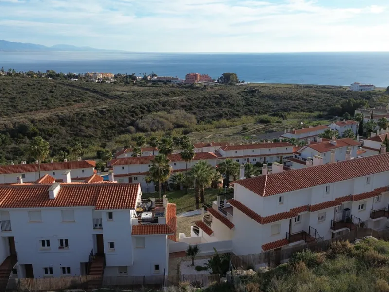 Apartment - Penthouse Duplex в продаже в Manilva, Málaga. В доме 3 спален и 3 ванных комнат. Площадь дома 125 м²