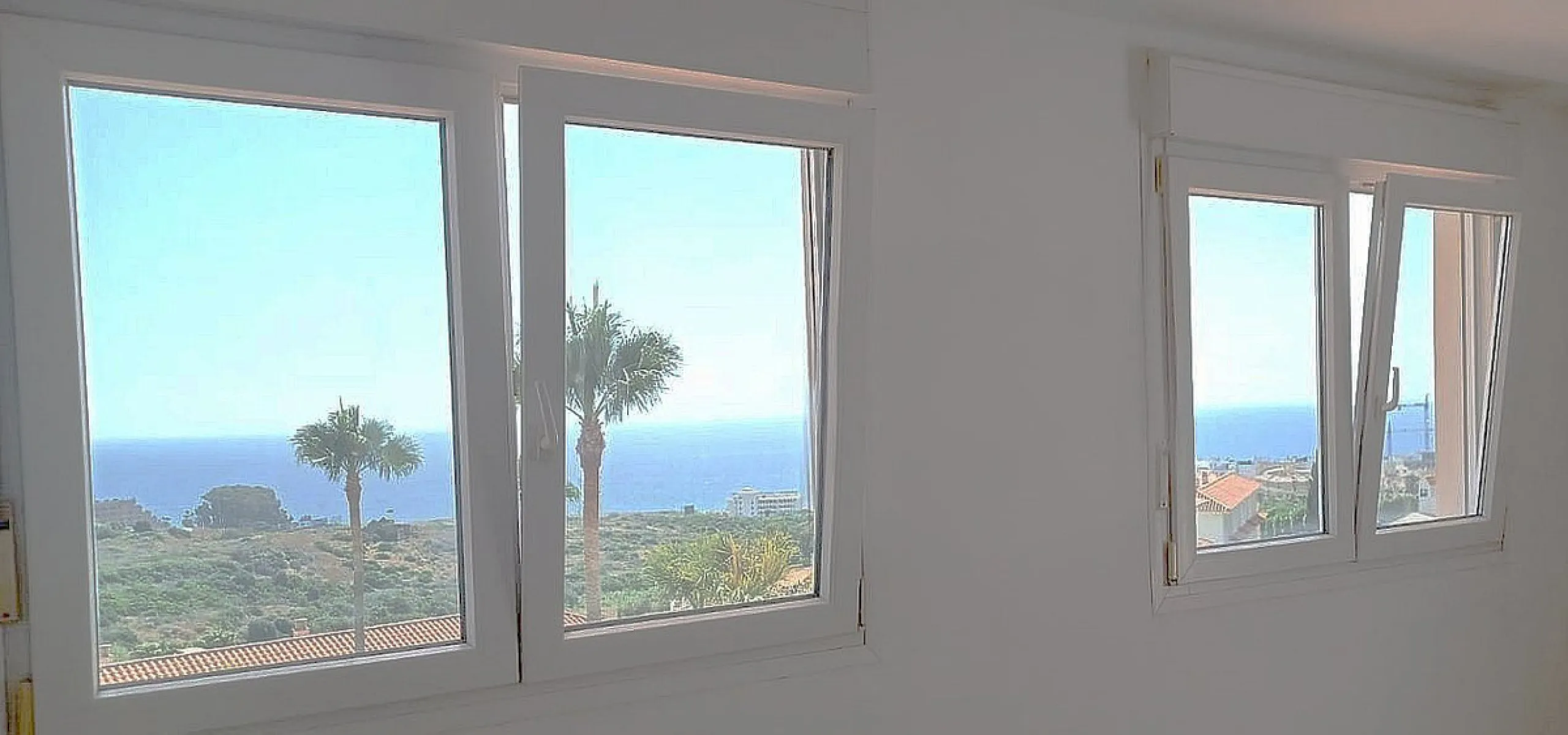 Apartment - Penthouse Duplex в продаже в Manilva, Málaga. В доме 3 спален и 3 ванных комнат. Площадь дома 125 м²