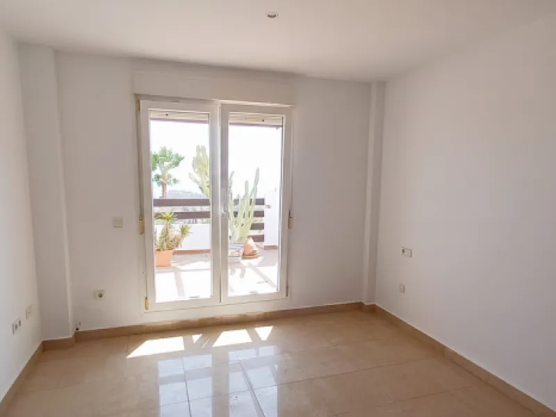 Apartment - Penthouse Duplex в продаже в Manilva, Málaga. В доме 3 спален и 3 ванных комнат. Площадь дома 125 м²