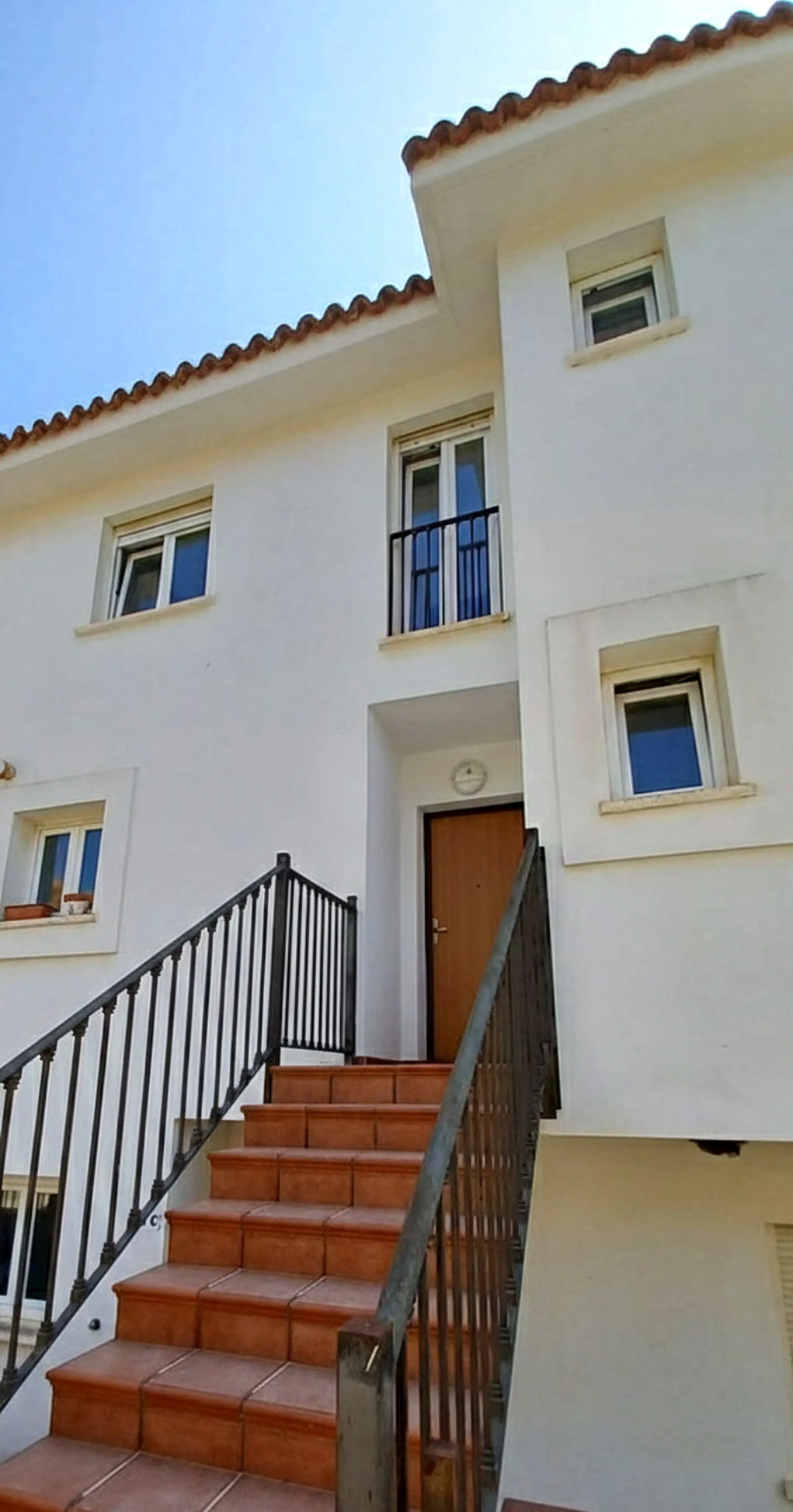 Apartment - Penthouse Duplex в продаже в Manilva, Málaga. В доме 3 спален и 3 ванных комнат. Площадь дома 125 м²