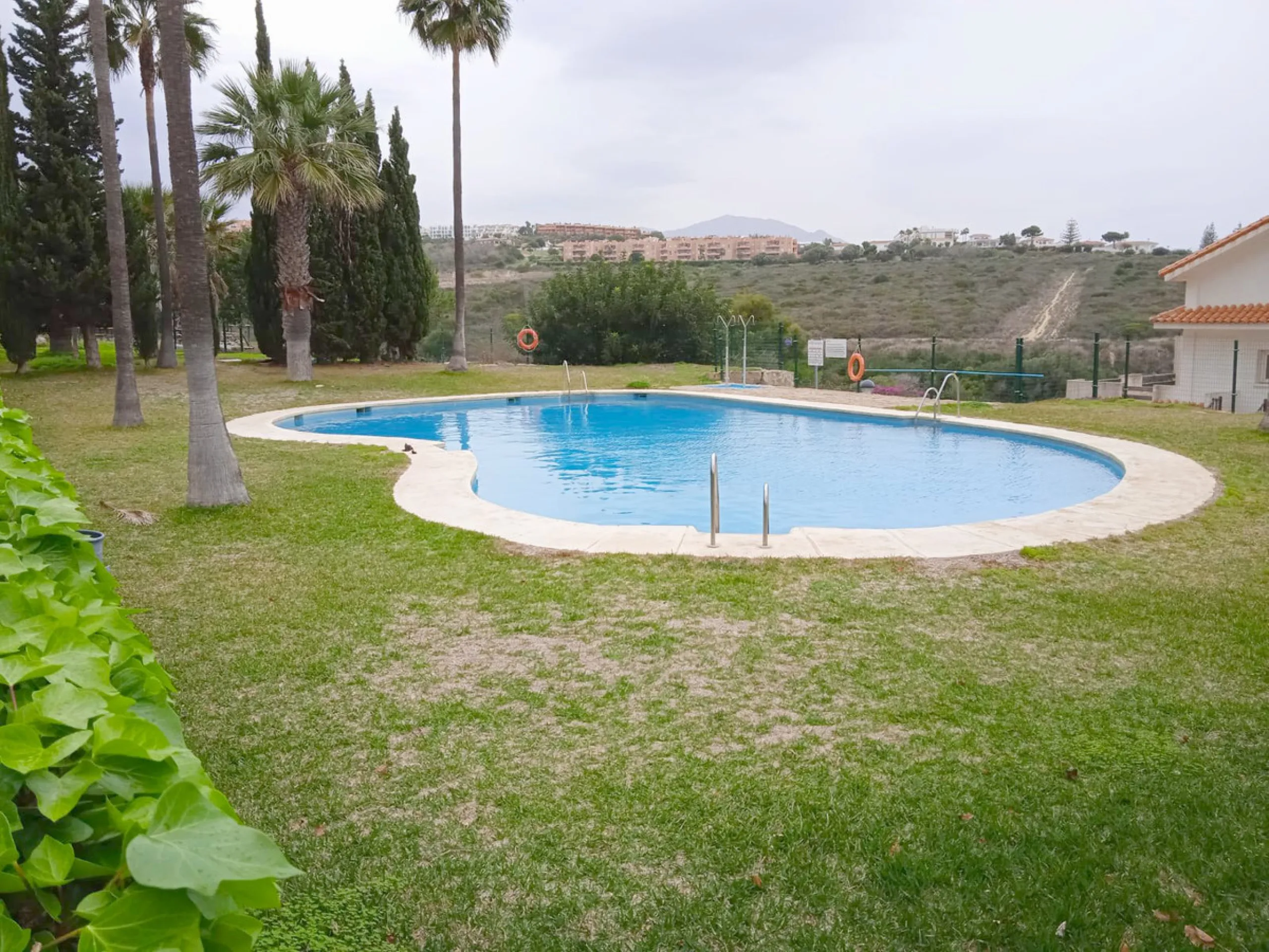 Apartment - Penthouse Duplex в продаже в Manilva, Málaga. В доме 3 спален и 3 ванных комнат. Площадь дома 125 м²