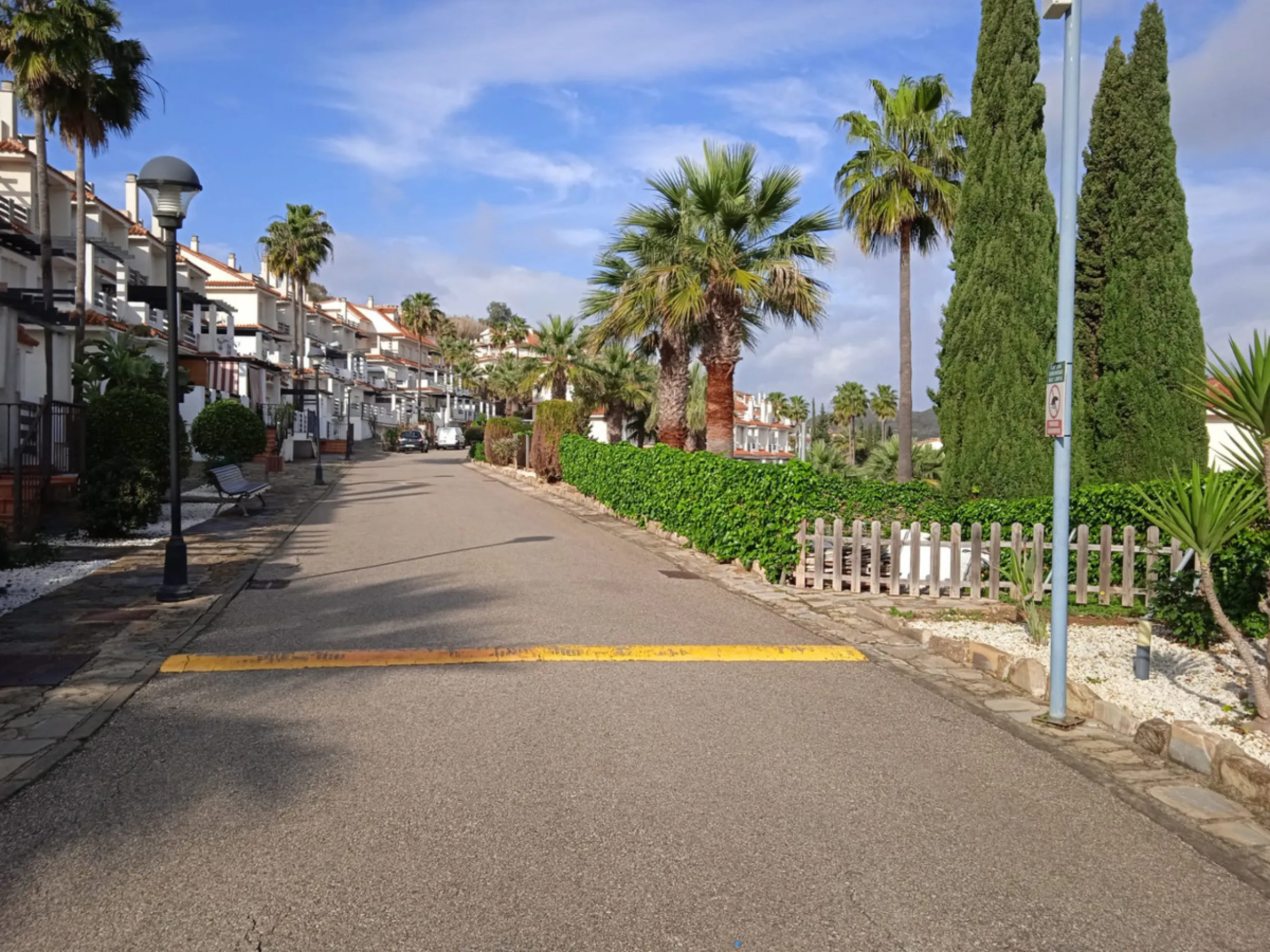 Apartment - Penthouse Duplex в продаже в Manilva, Málaga. В доме 3 спален и 3 ванных комнат. Площадь дома 125 м²