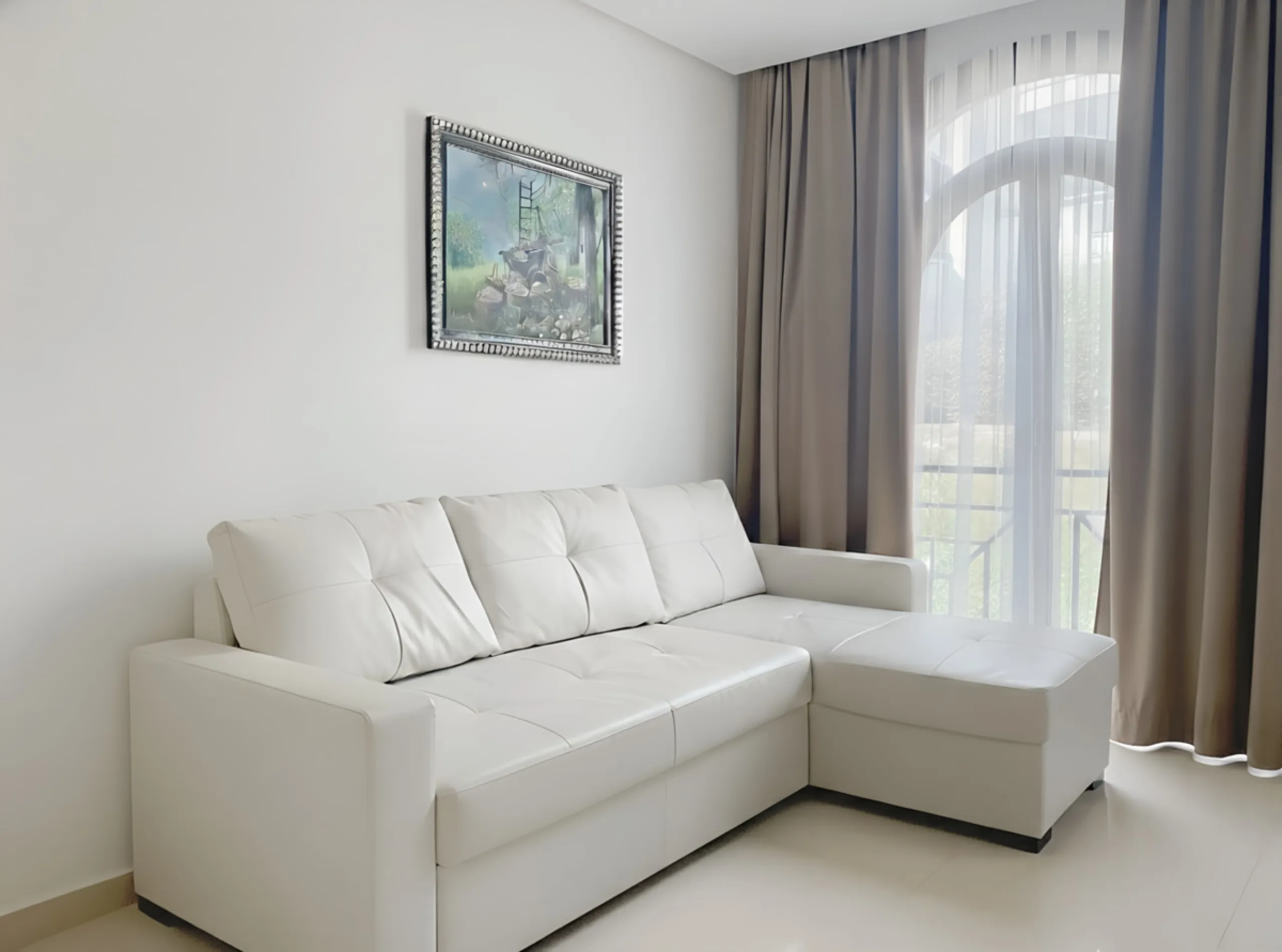 Boasting breathtaking frontal sea views that reach as far as Gibraltar and the African coast, and with direct access to the beach, this exclusive frontline apartment is located in the prestigious Doncella Beach development, in the sought-after Seghers are