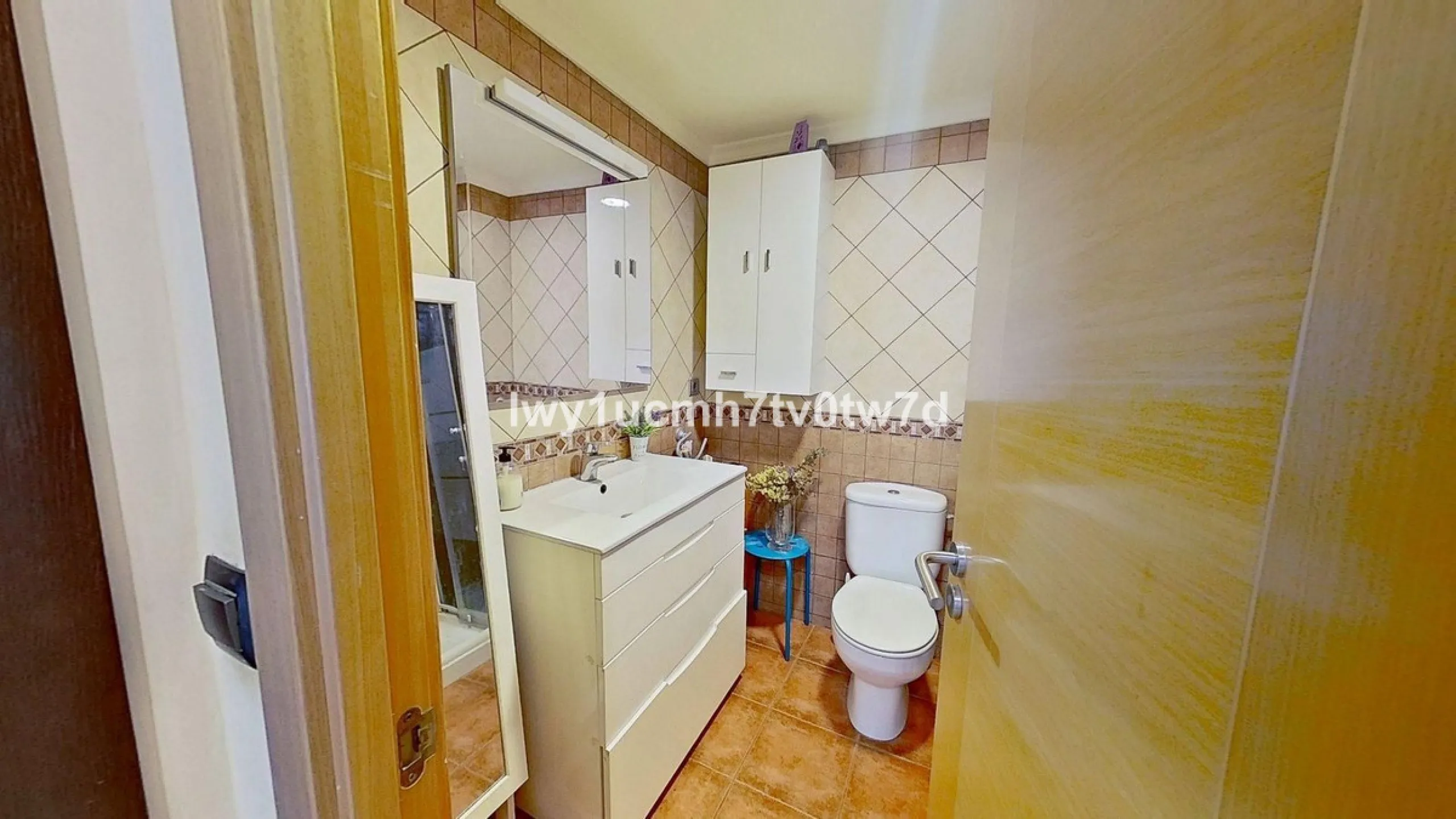 MAGNIFICENT APARTMENT WITH OPEN VIEWS JUST 5 MINUTES FROM THE BEACH