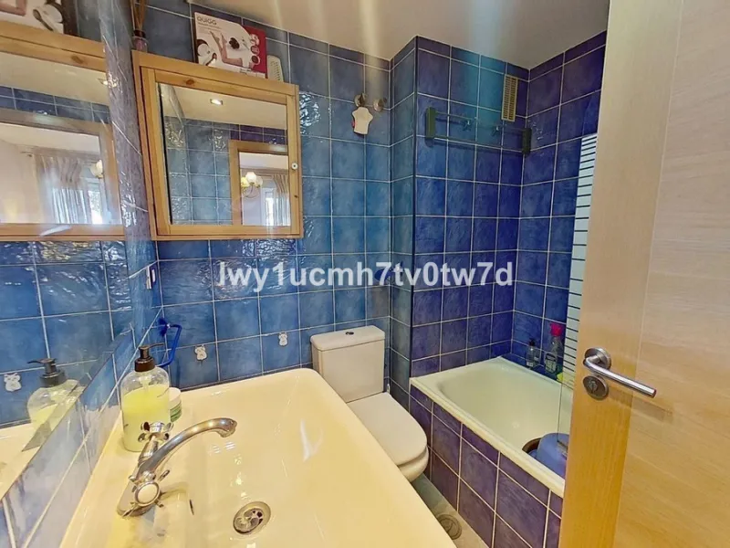 MAGNIFICENT APARTMENT WITH OPEN VIEWS JUST 5 MINUTES FROM THE BEACH