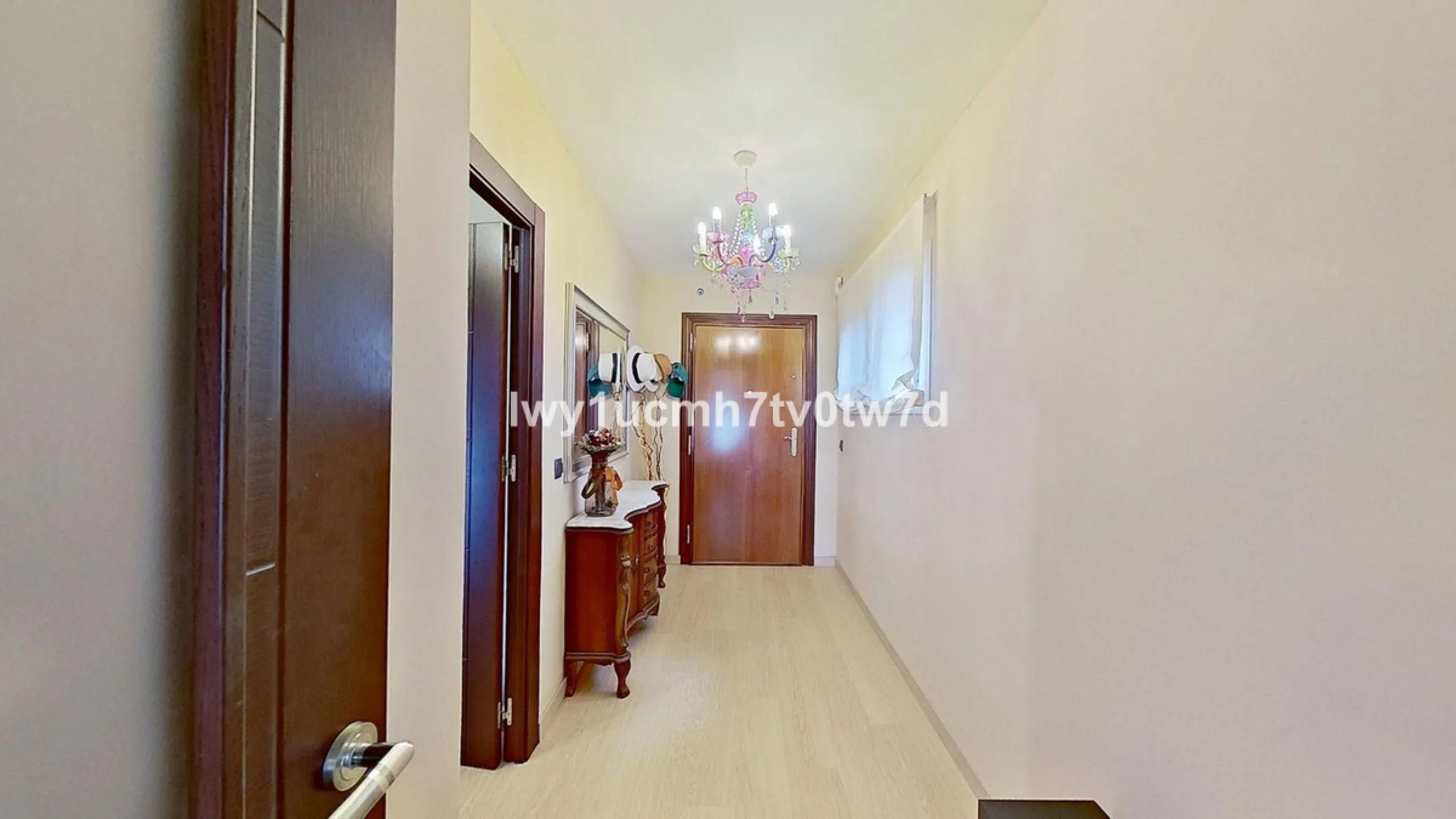 MAGNIFICENT APARTMENT WITH OPEN VIEWS JUST 5 MINUTES FROM THE BEACH