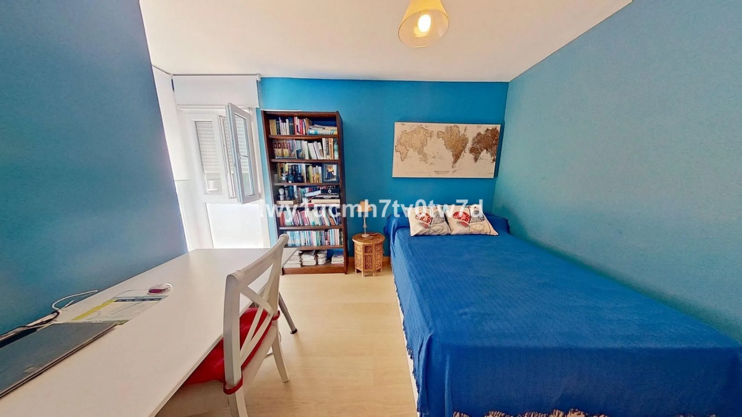 MAGNIFICENT APARTMENT WITH OPEN VIEWS JUST 5 MINUTES FROM THE BEACH