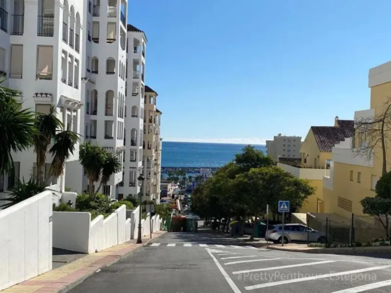 PANORAMIC SEA VIEW PENTHOUSE IN THE HEART OF ESTEPONA PORT.