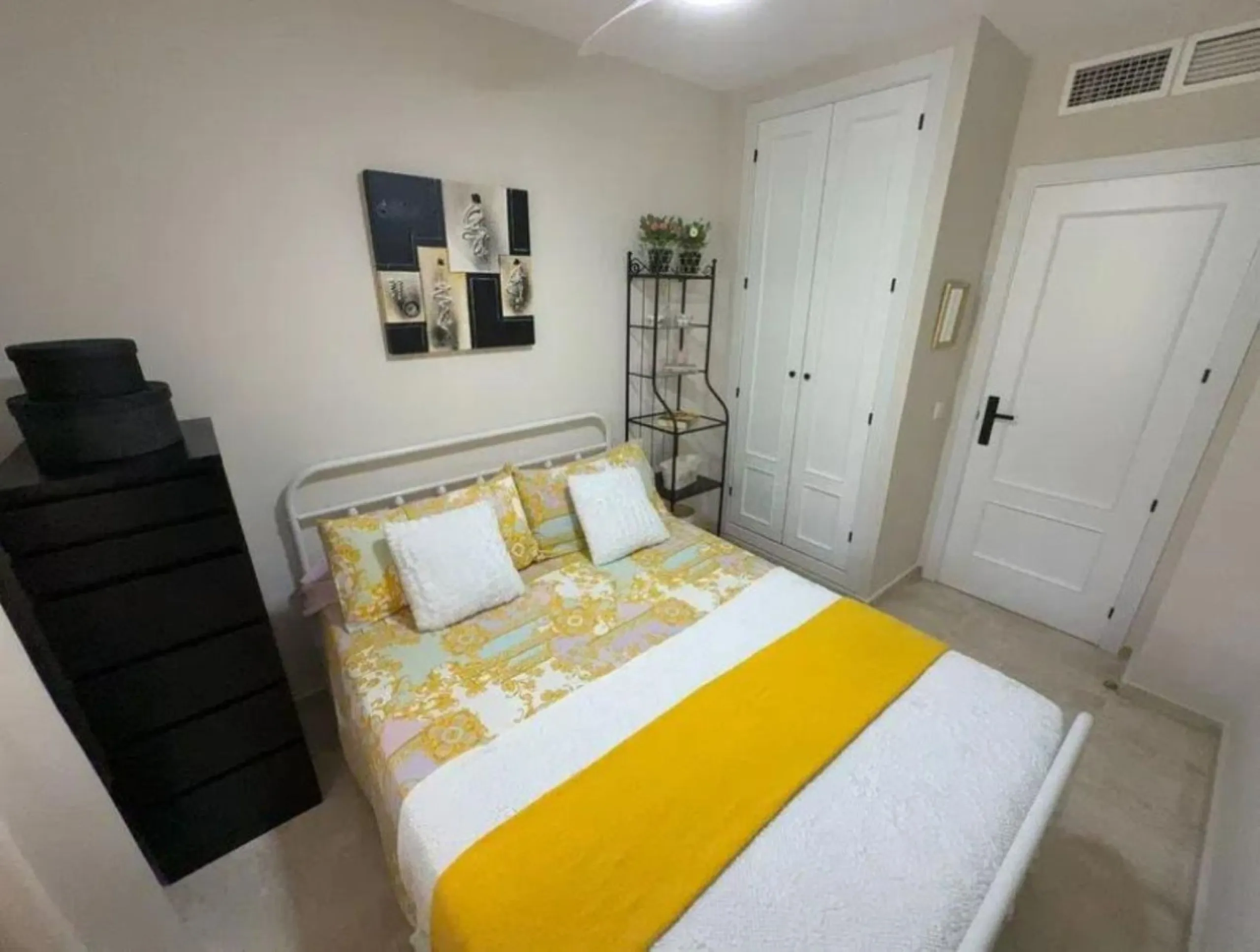 Ground Floor Apartment, Las Chapas, Costa del Sol.