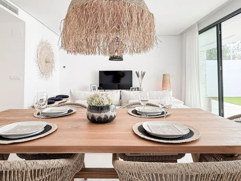 Apartment - Ground Floor Apartment в продаже в Marbella, Málaga. В доме 3 спален и 2 ванных комнат. Площадь дома 139 м². Площадь участка 35 м²