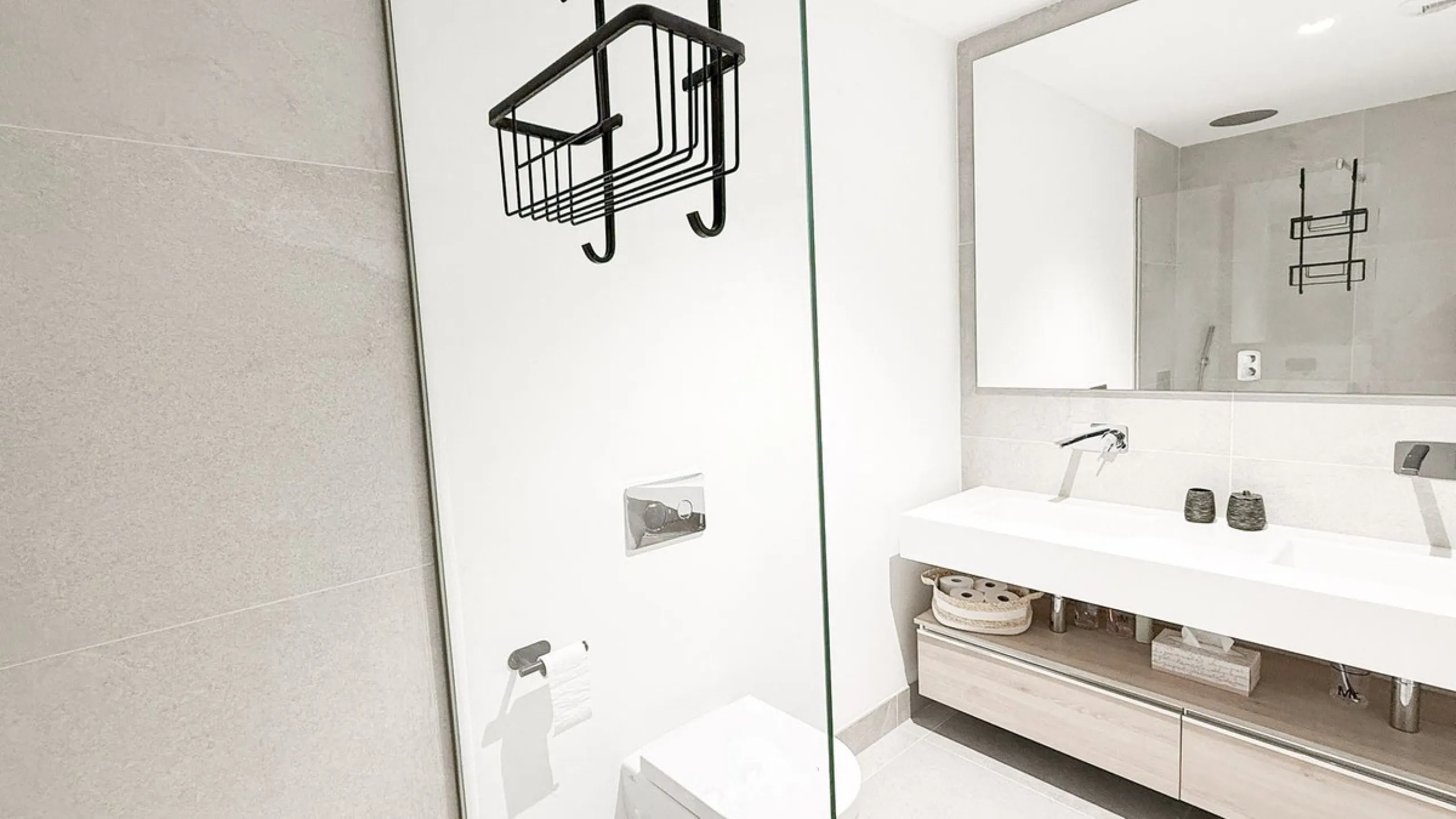 Apartment - Ground Floor Apartment в продаже в Marbella, Málaga. В доме 3 спален и 2 ванных комнат. Площадь дома 139 м². Площадь участка 35 м²