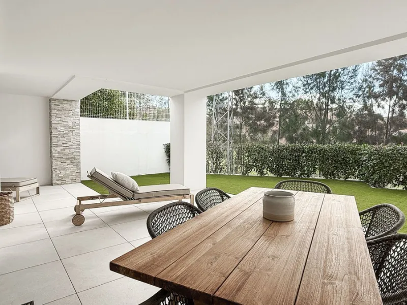 Apartment - Ground Floor Apartment в продаже в Marbella, Málaga. В доме 3 спален и 2 ванных комнат. Площадь дома 139 м². Площадь участка 35 м²