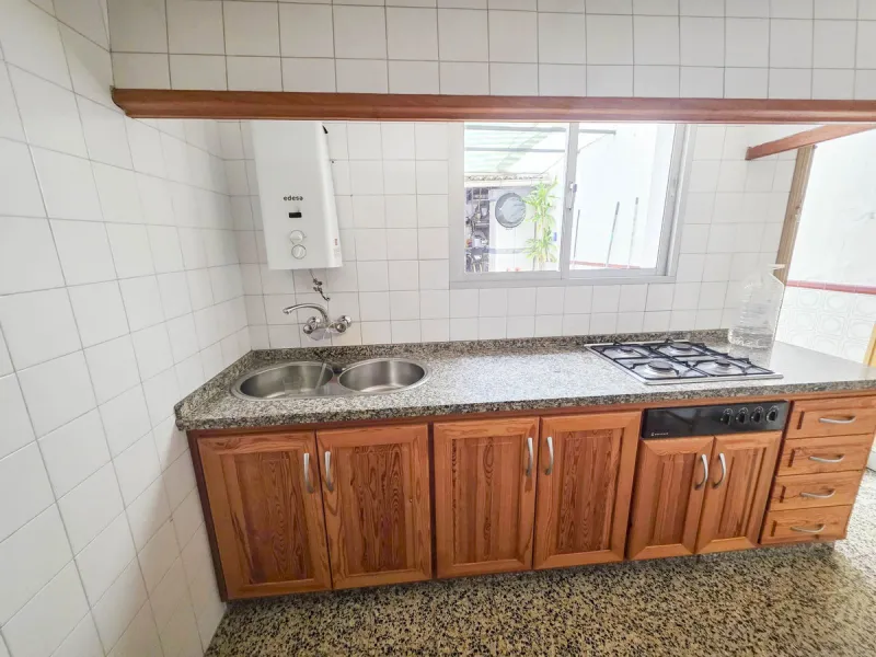 Situated in Estepona Centre, this spacious townhouse offers a rare opportunity to acquire a generously sized property within walking distance of the town's most iconic landmarks and everyday amenities. Located just moments from Estepona Old Town, the beac