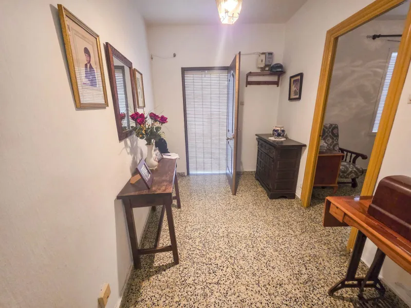 Situated in Estepona Centre, this spacious townhouse offers a rare opportunity to acquire a generously sized property within walking distance of the town's most iconic landmarks and everyday amenities. Located just moments from Estepona Old Town, the beac