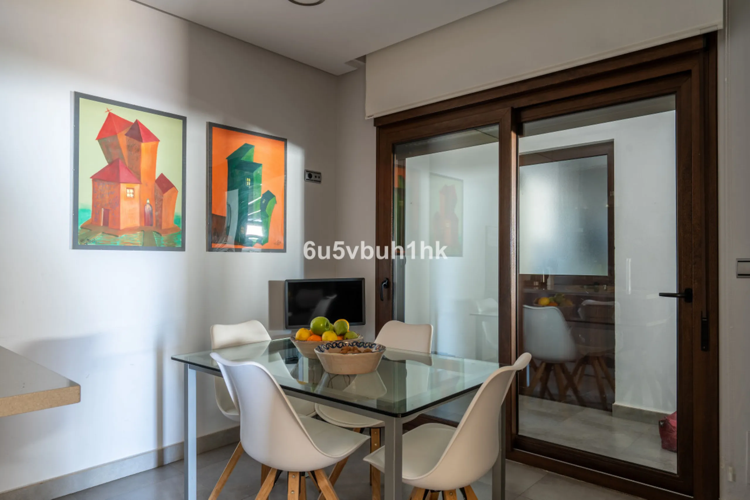 Pinares de San Antón is one of Málaga East's most established residential enclaves, calm, green, and discreet, yet still close enough to feel connected to the city every day.
