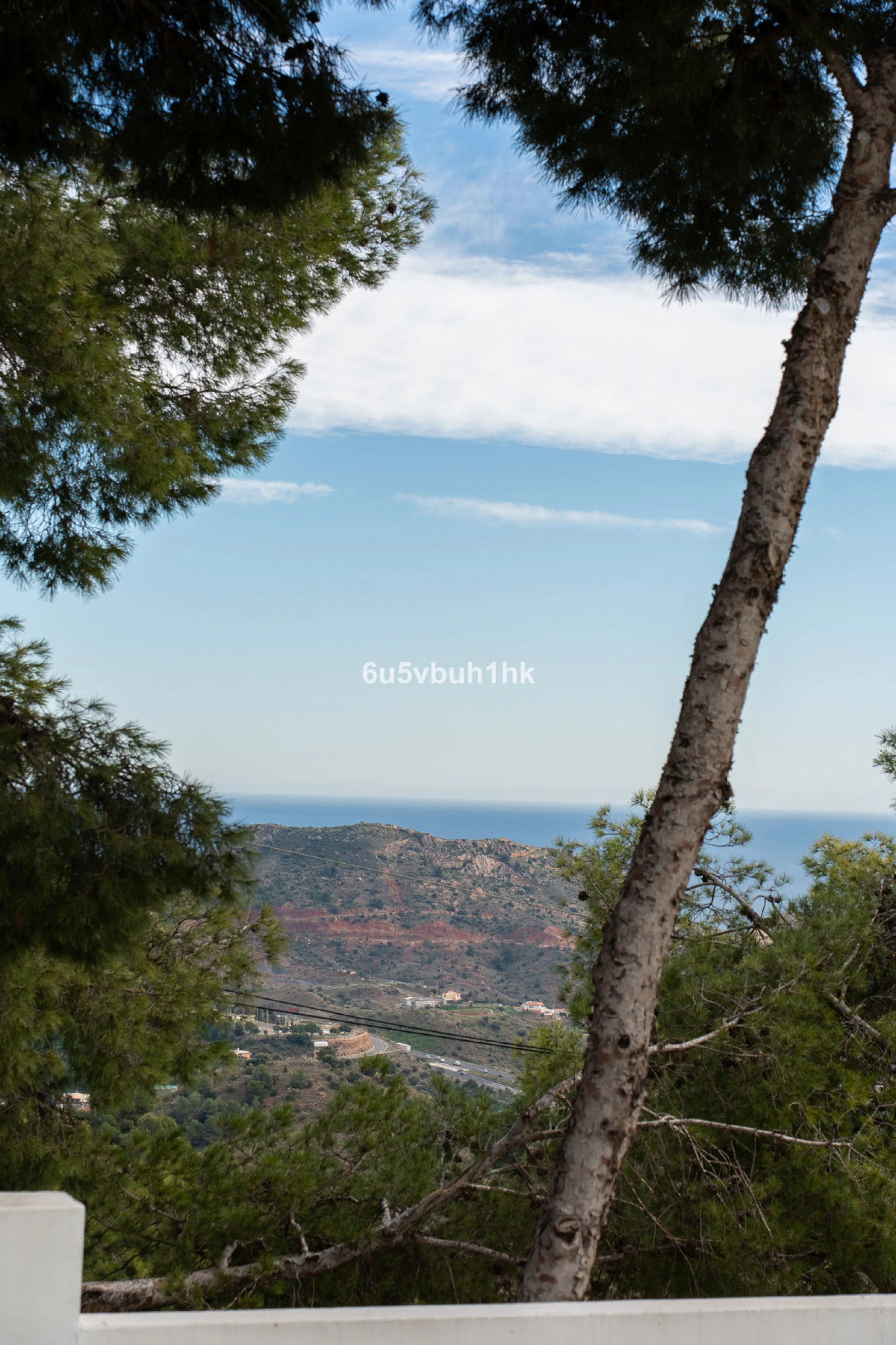 Pinares de San Antón is one of Málaga East's most established residential enclaves, calm, green, and discreet, yet still close enough to feel connected to the city every day.