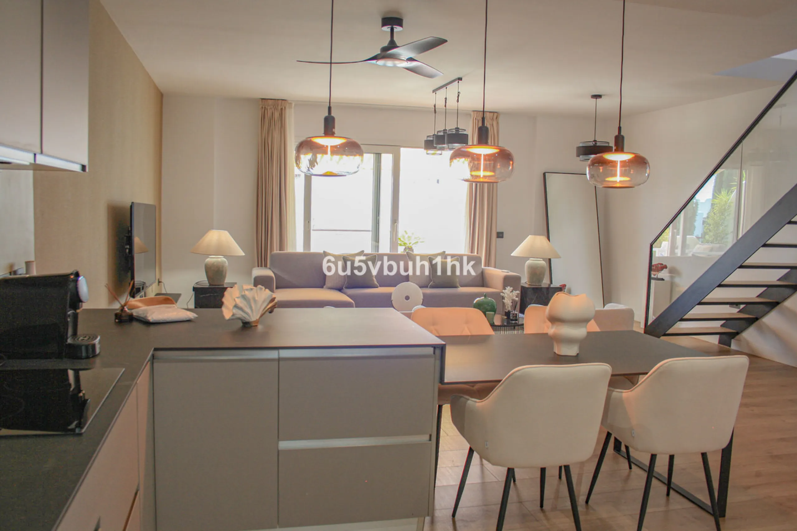 Experience the perfect harmony of luxury, comfort, and stunning panoramic views in this exceptional duplex penthouse, completely renovated and located on Marbella's prestigious Golden Mile.