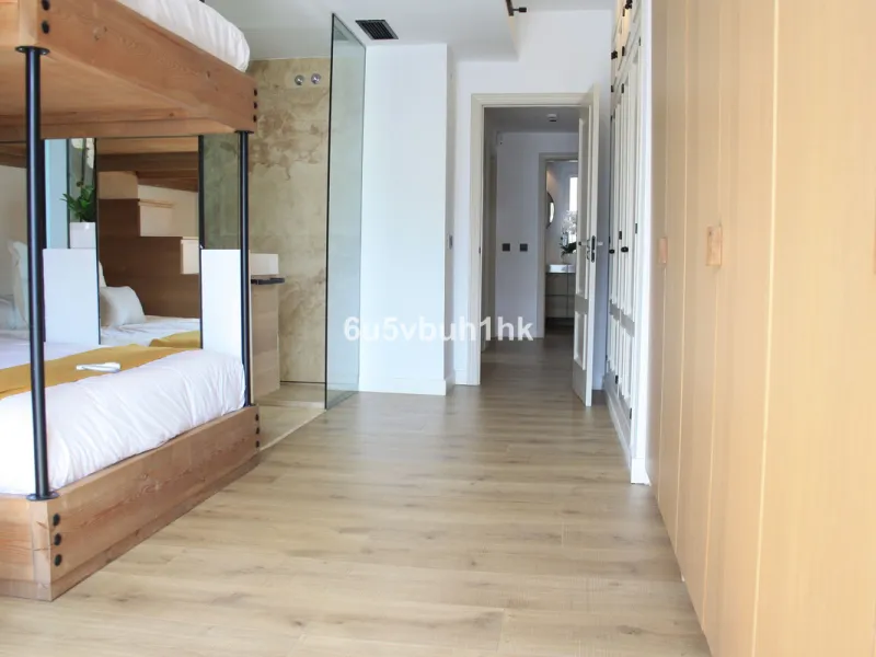 Experience the perfect harmony of luxury, comfort, and stunning panoramic views in this exceptional duplex penthouse, completely renovated and located on Marbella's prestigious Golden Mile.