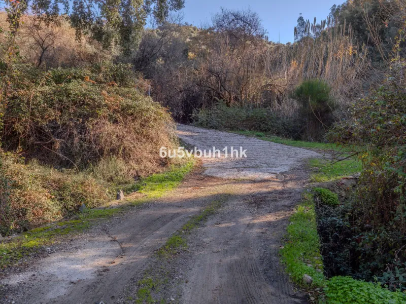 Plot - Land в продаже в Ojén, Málaga. Площадь участка 76727 м²