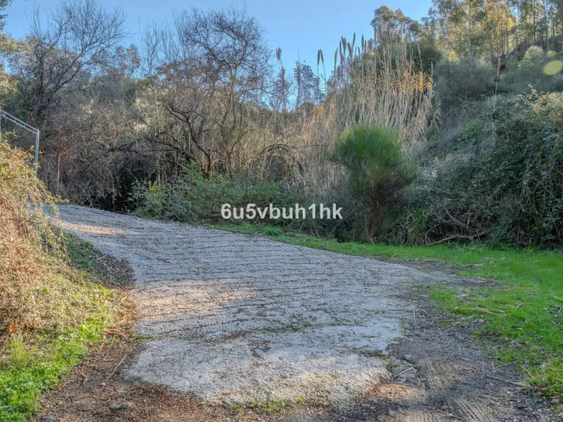 Plot - Land в продаже в Ojén, Málaga. Площадь участка 76727 м²