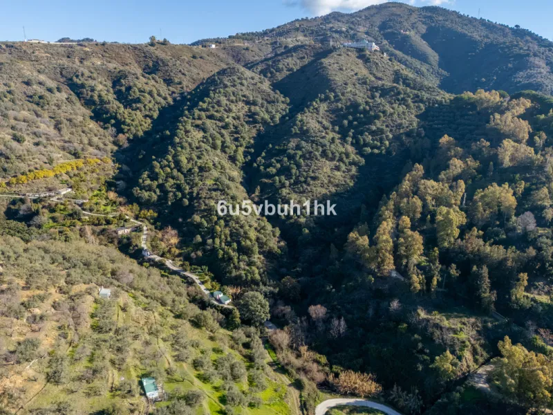Plot - Land в продаже в Ojén, Málaga. Площадь участка 76727 м²
