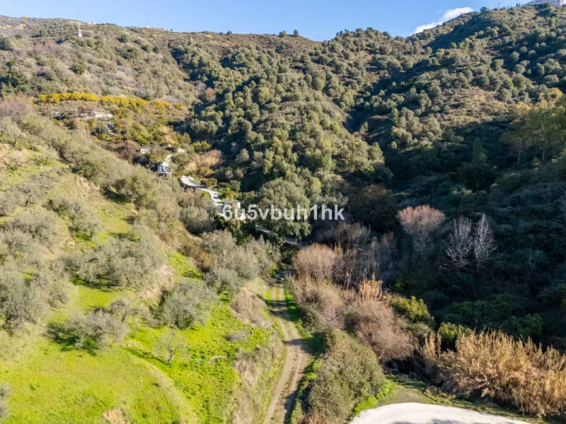 Plot - Land в продаже в Ojén, Málaga. Площадь участка 76727 м²