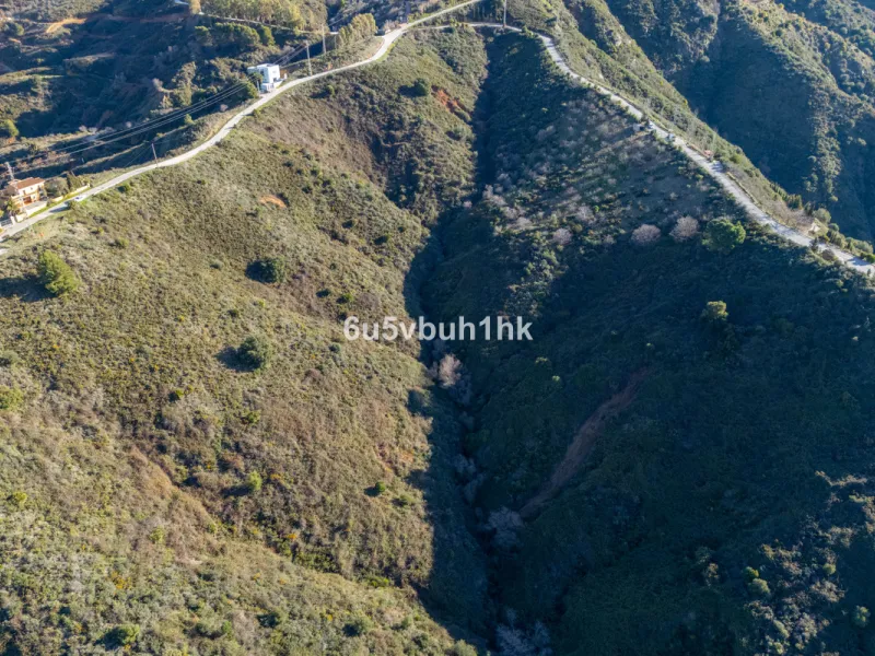 Plot - Land в продаже в Ojén, Málaga. Площадь участка 76727 м²
