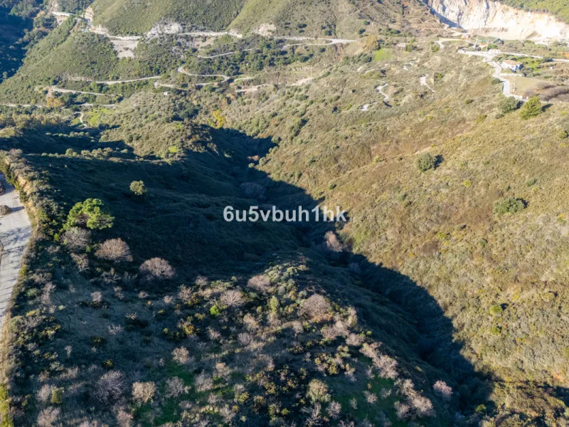 Plot - Land в продаже в Ojén, Málaga. Площадь участка 76727 м²