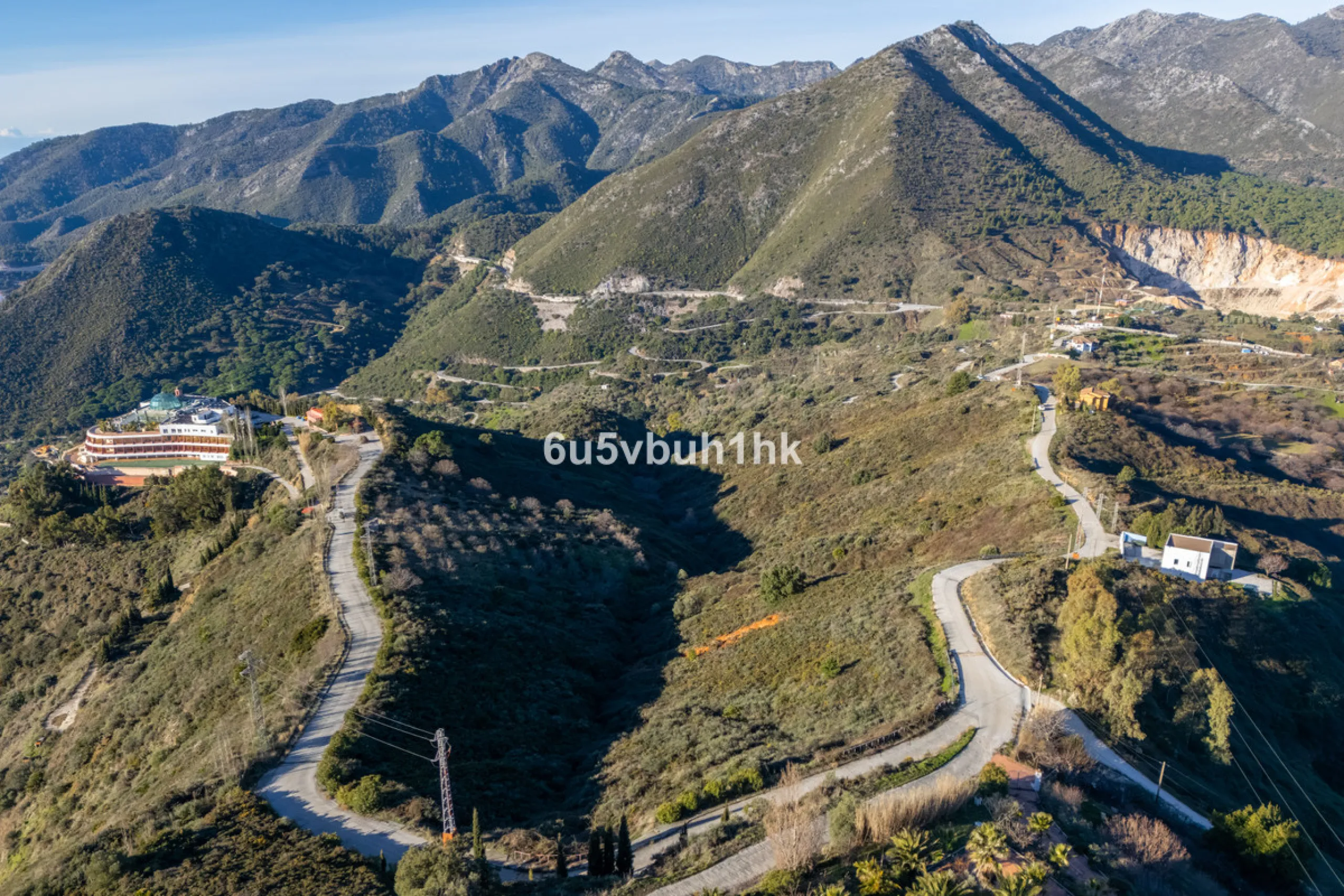 Plot - Land в продаже в Ojén, Málaga. Площадь участка 76727 м²