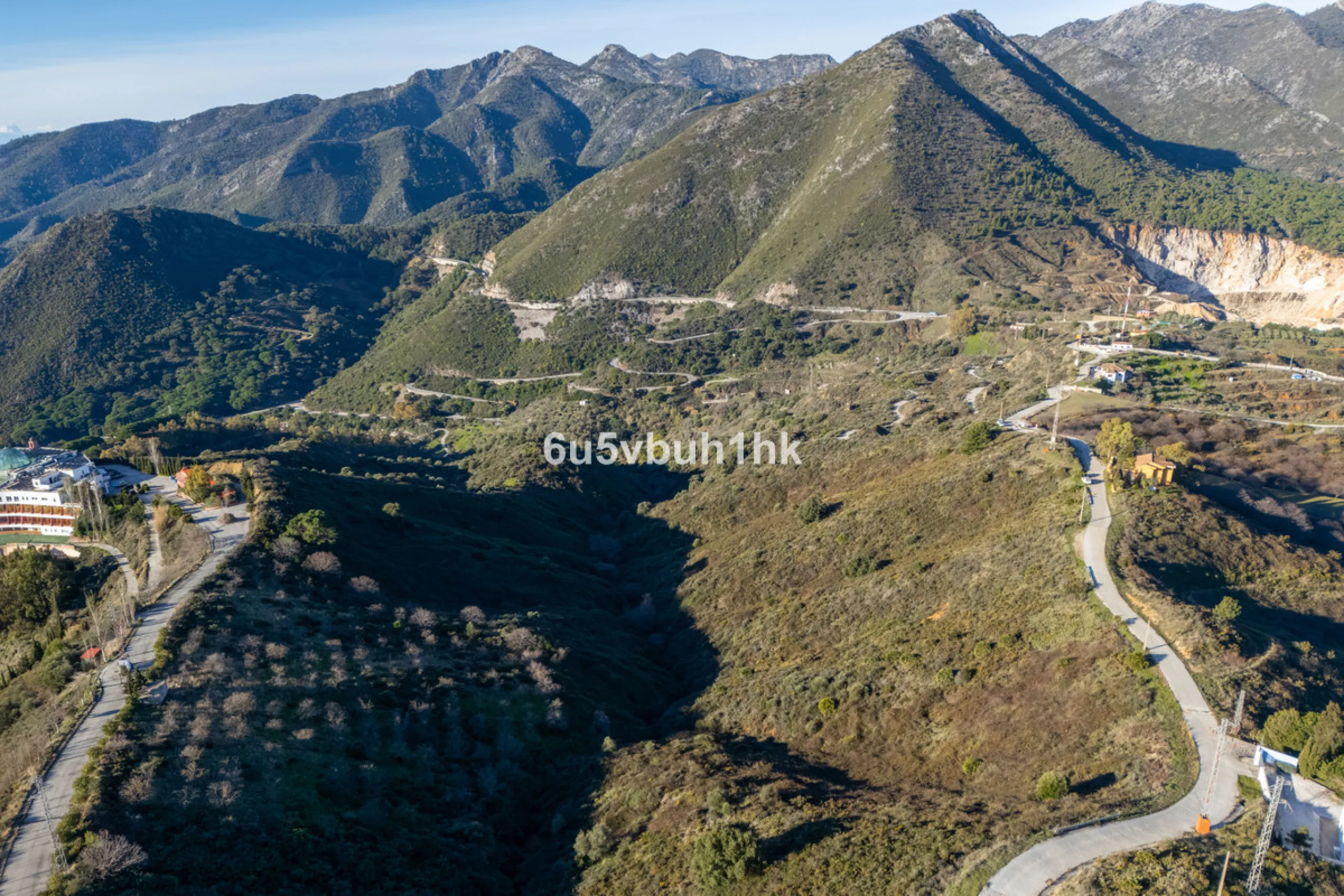 Plot - Land в продаже в Ojén, Málaga. Площадь участка 76727 м²
