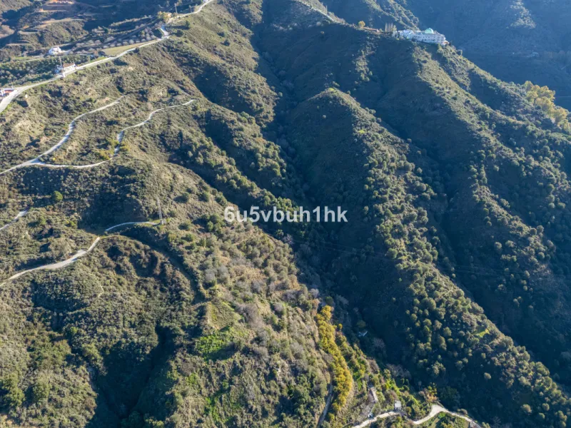 Plot - Land в продаже в Ojén, Málaga. Площадь участка 76727 м²