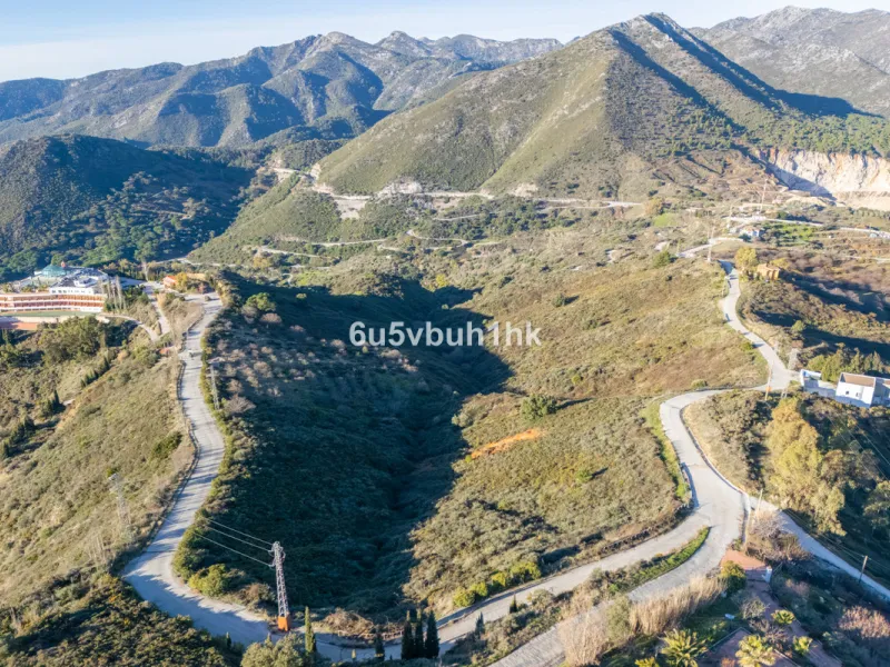 Plot - Land в продаже в Ojén, Málaga. Площадь участка 76727 м²