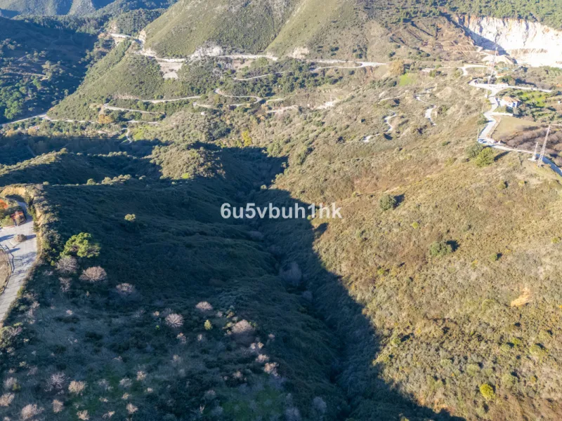 Plot - Land в продаже в Ojén, Málaga. Площадь участка 76727 м²