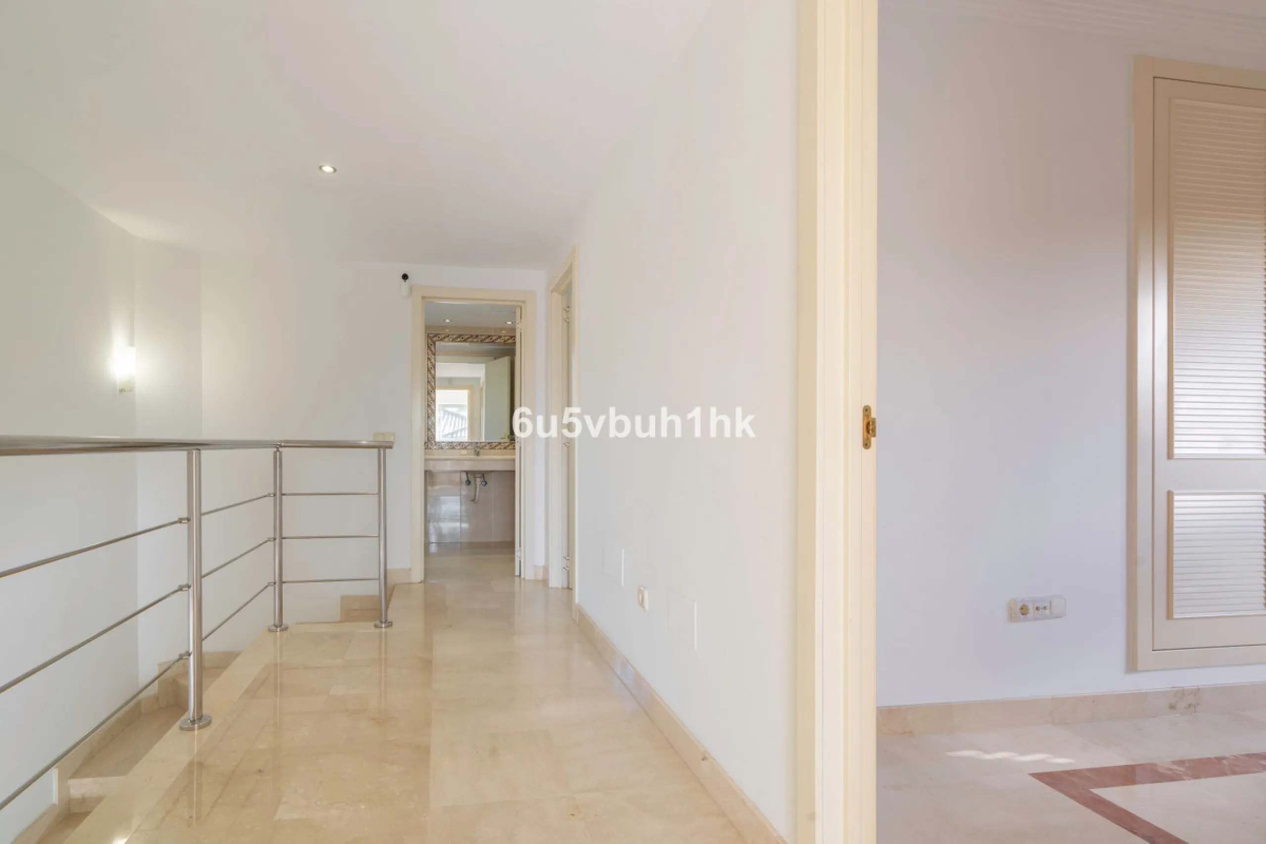 This elegant, two-story semi-detached villa on a 255 m² plot offers a perfect combination of spaciousness, comfort, and excellent finishes, designed for enjoying everyday life in a peaceful setting.