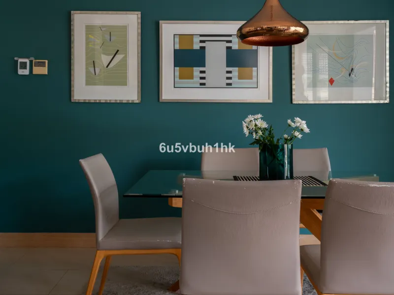 House - Semi-Detached House в продаже в Benalmadena, Málaga. В доме 3 спален и 2 ванных комнат. Площадь дома 285 м². Площадь участка 467 м²