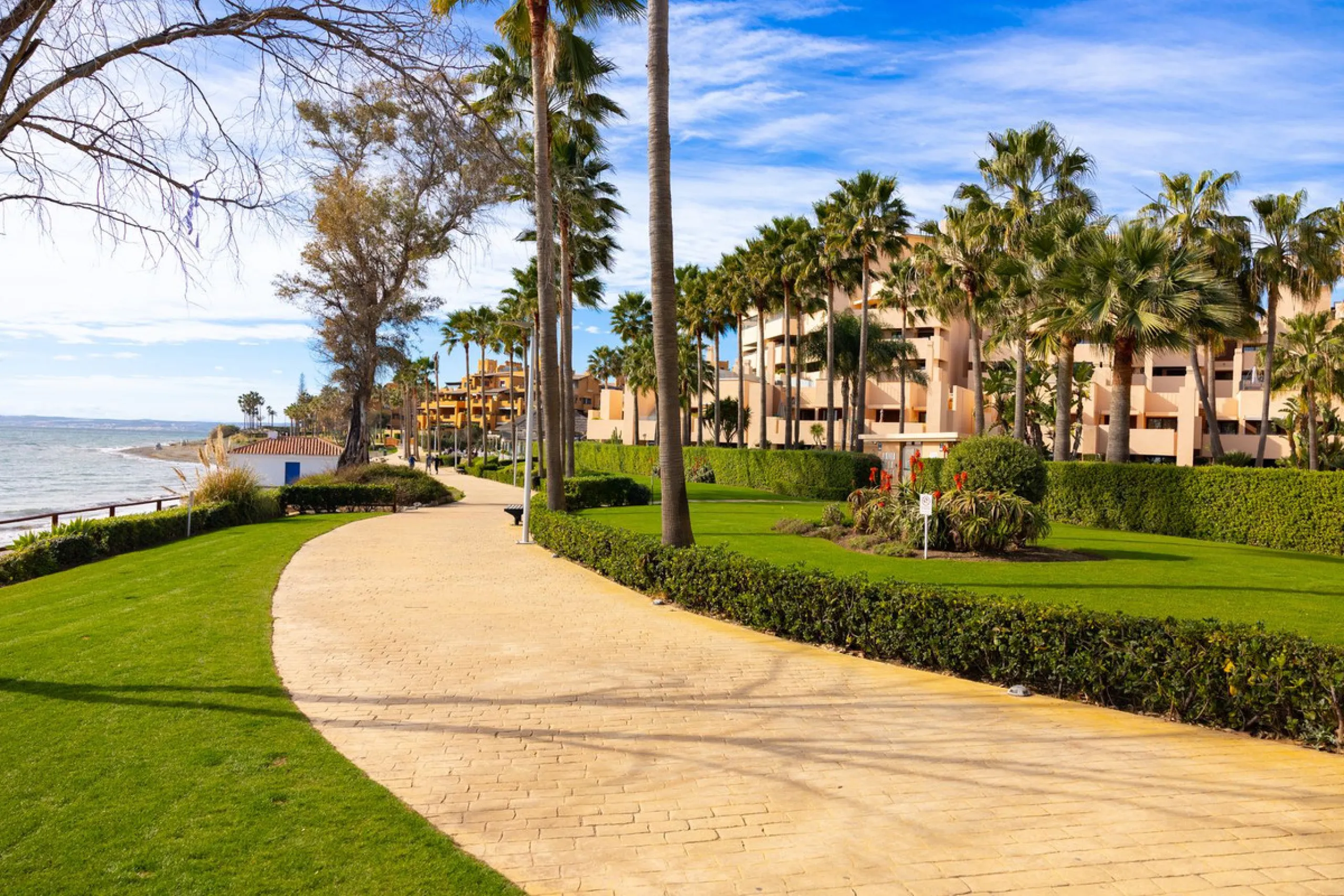 Ground Floor Apartment, New Golden Mile, Costa del Sol.