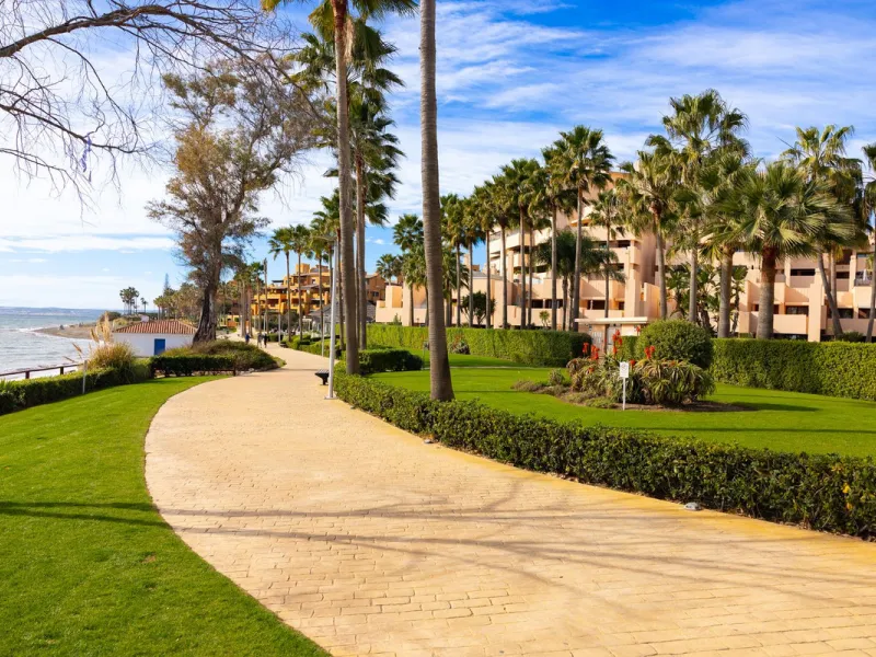 Ground Floor Apartment, New Golden Mile, Costa del Sol.