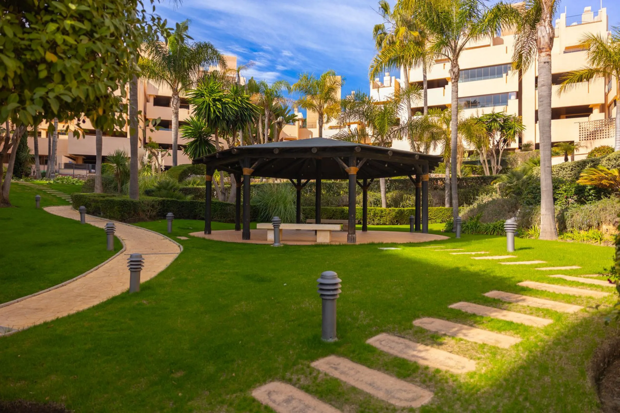 Ground Floor Apartment, New Golden Mile, Costa del Sol.