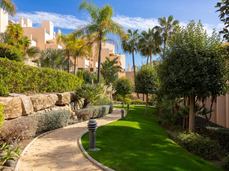 Ground Floor Apartment, New Golden Mile, Costa del Sol.