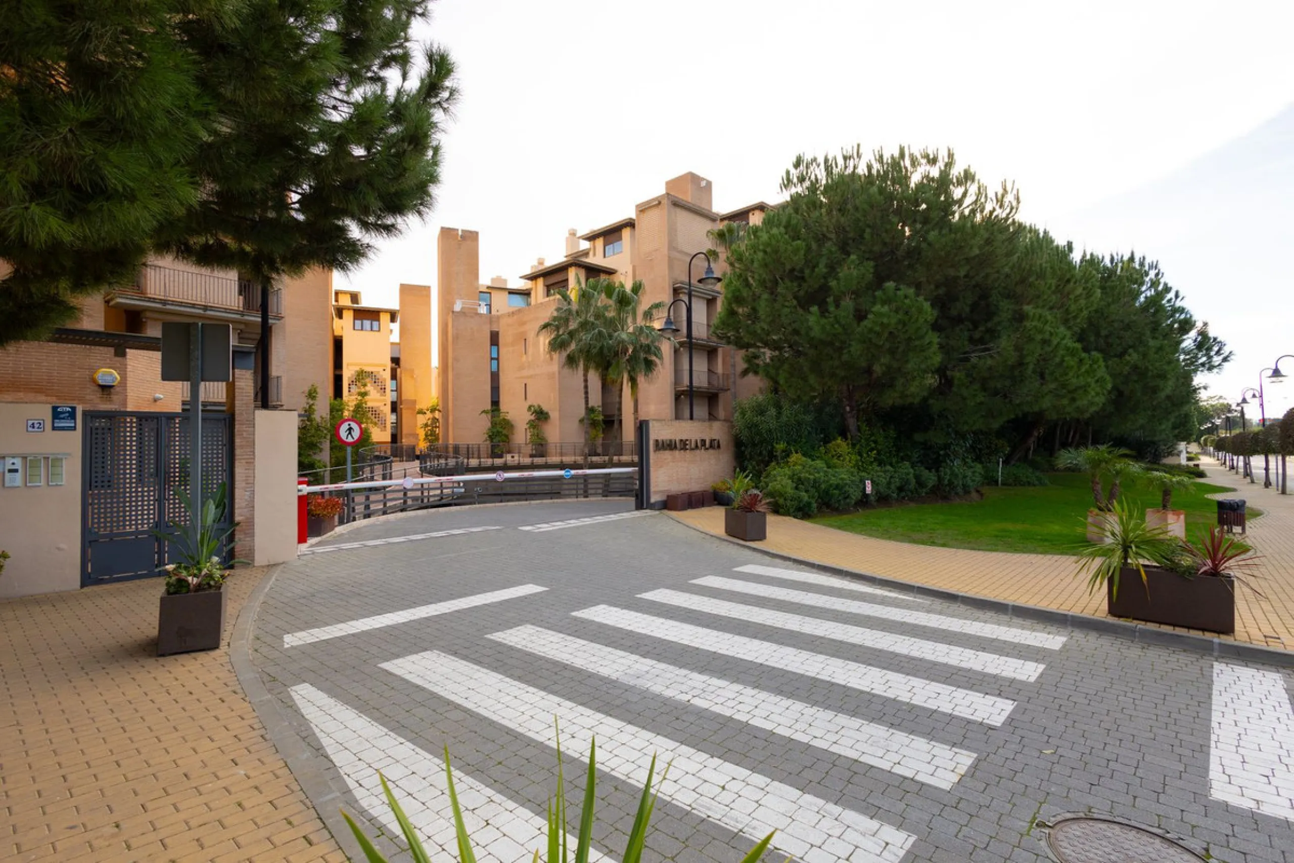 Ground Floor Apartment, New Golden Mile, Costa del Sol.