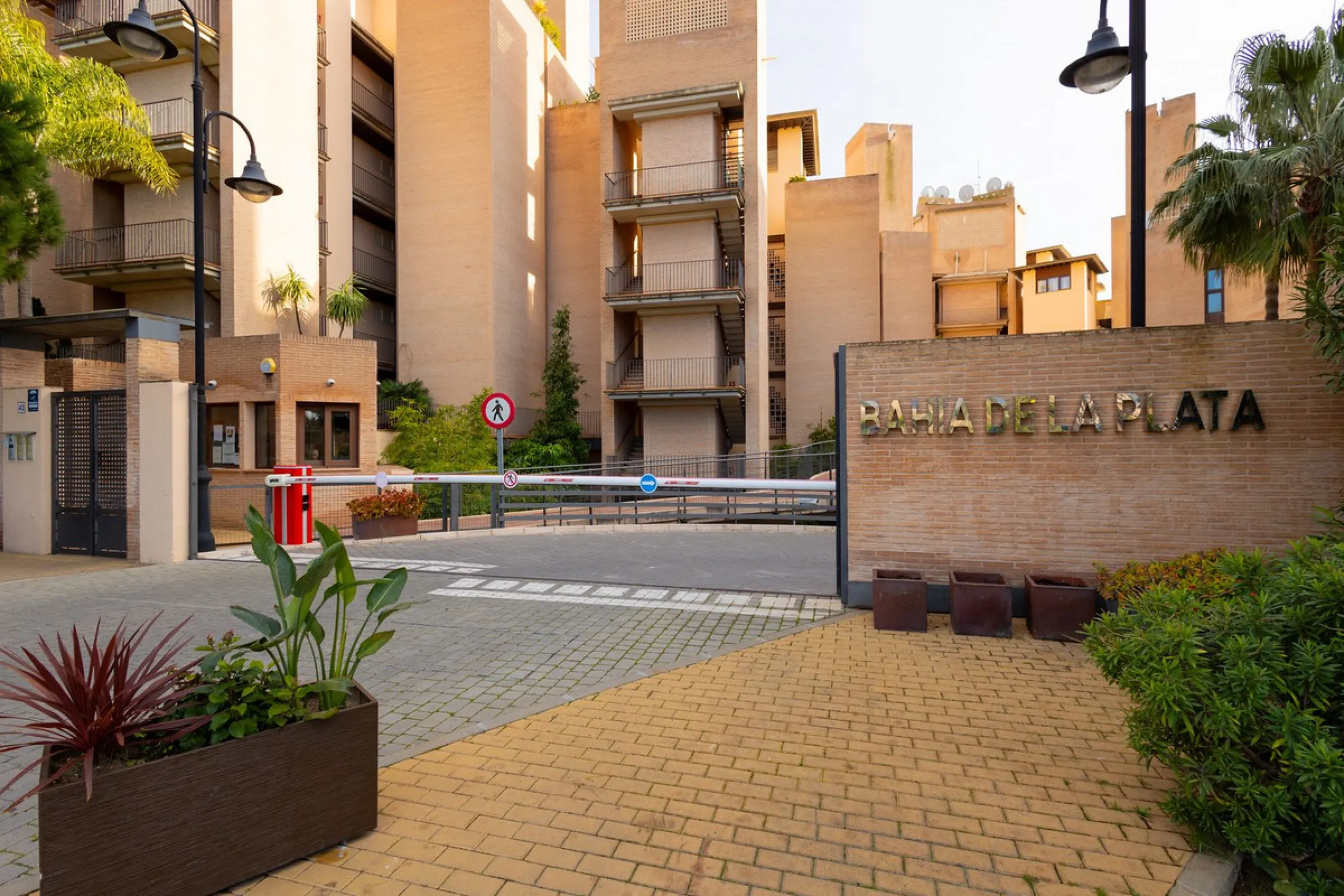 Ground Floor Apartment, New Golden Mile, Costa del Sol.