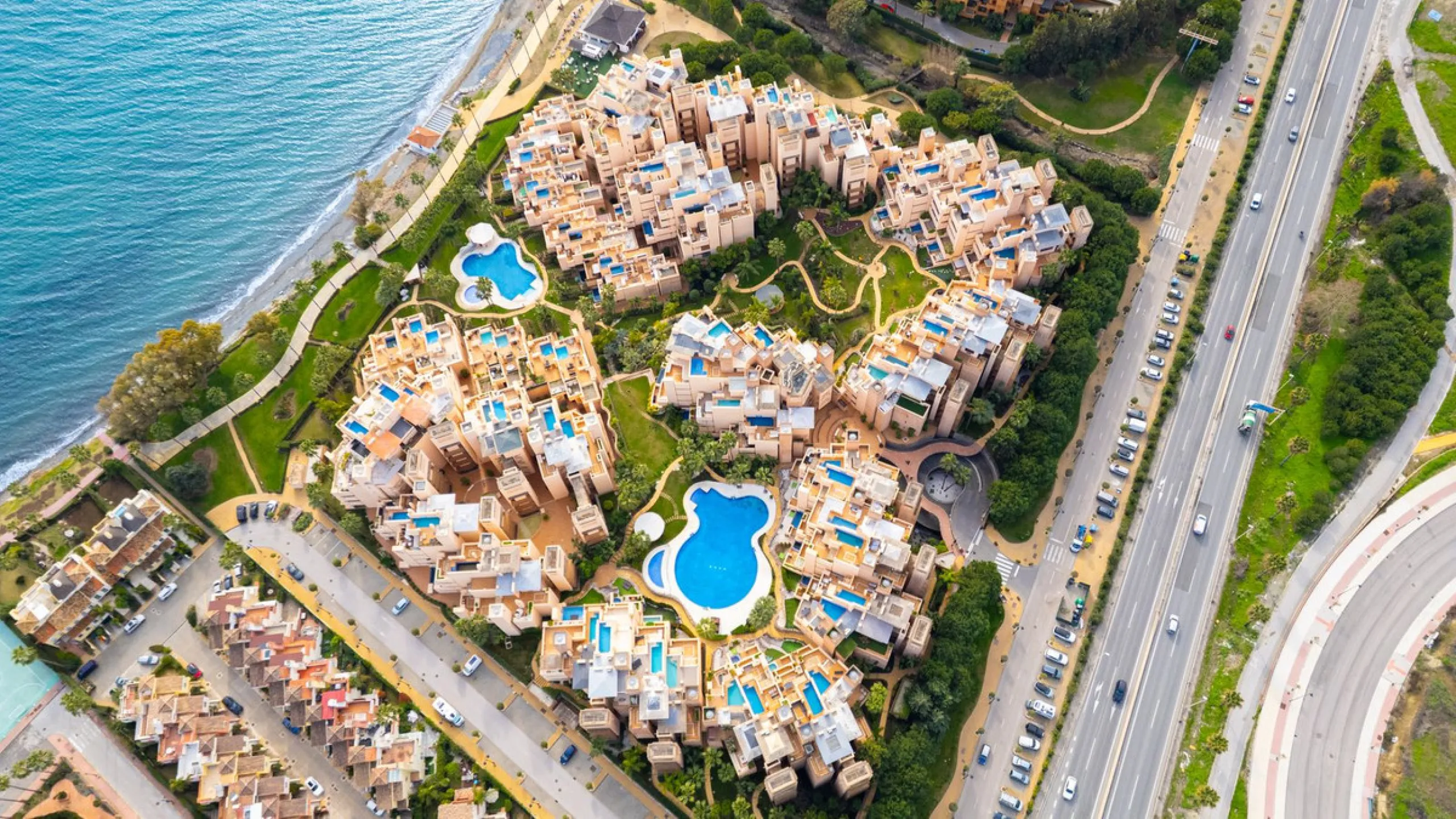 Ground Floor Apartment, New Golden Mile, Costa del Sol.