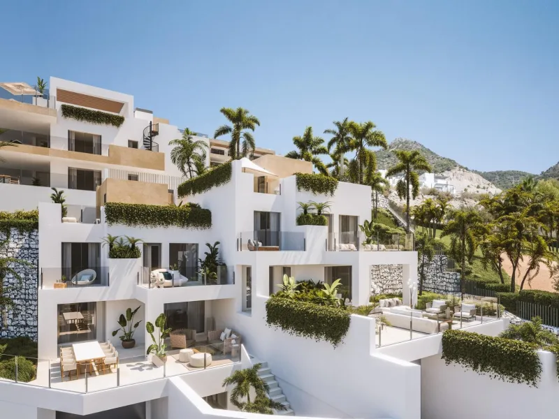Exclusive private urbanisation, with a privileged location in Benalmádena. Due to its elevated location on the slope of the land, each and every one of the 2 and 3 bedroom properties, and 2 townhouses, enjoy incredible views of the sea and the coast. Unde