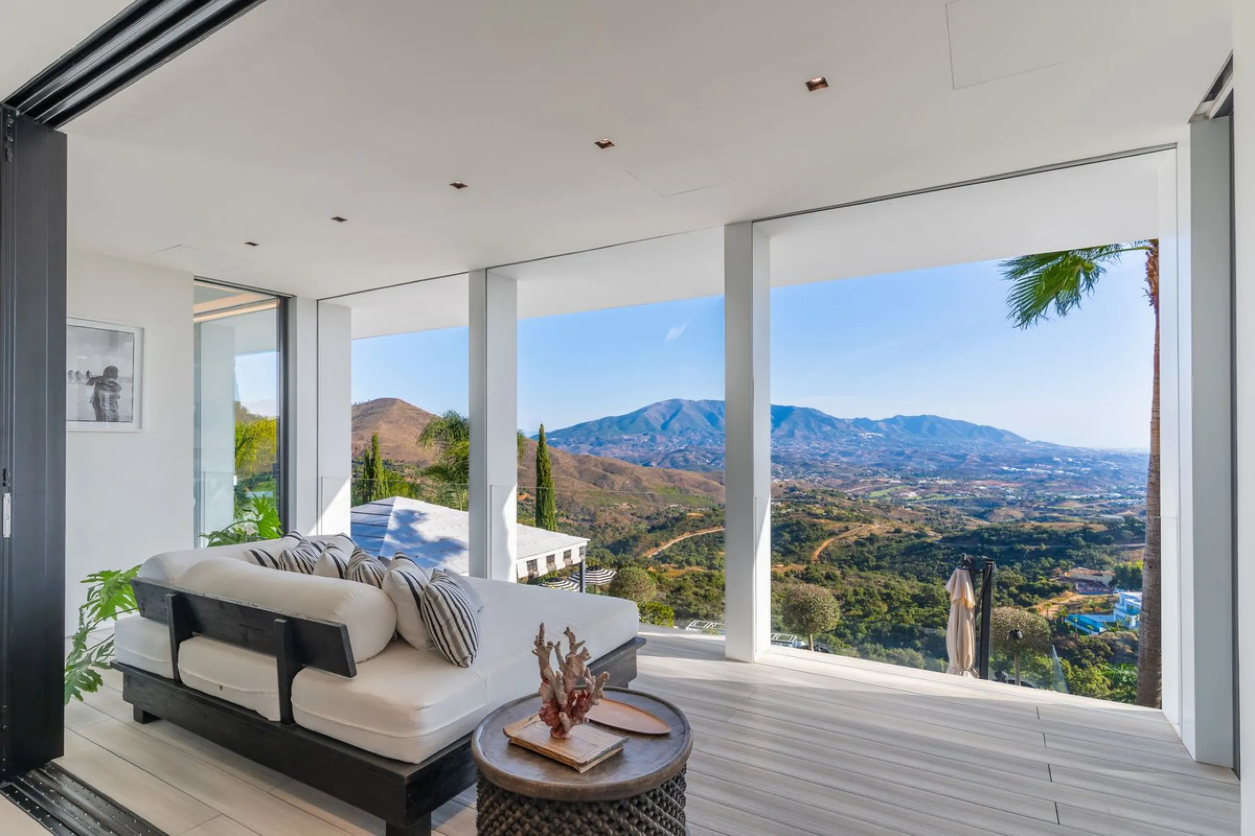 Unique villa set in breathtaking scenery.