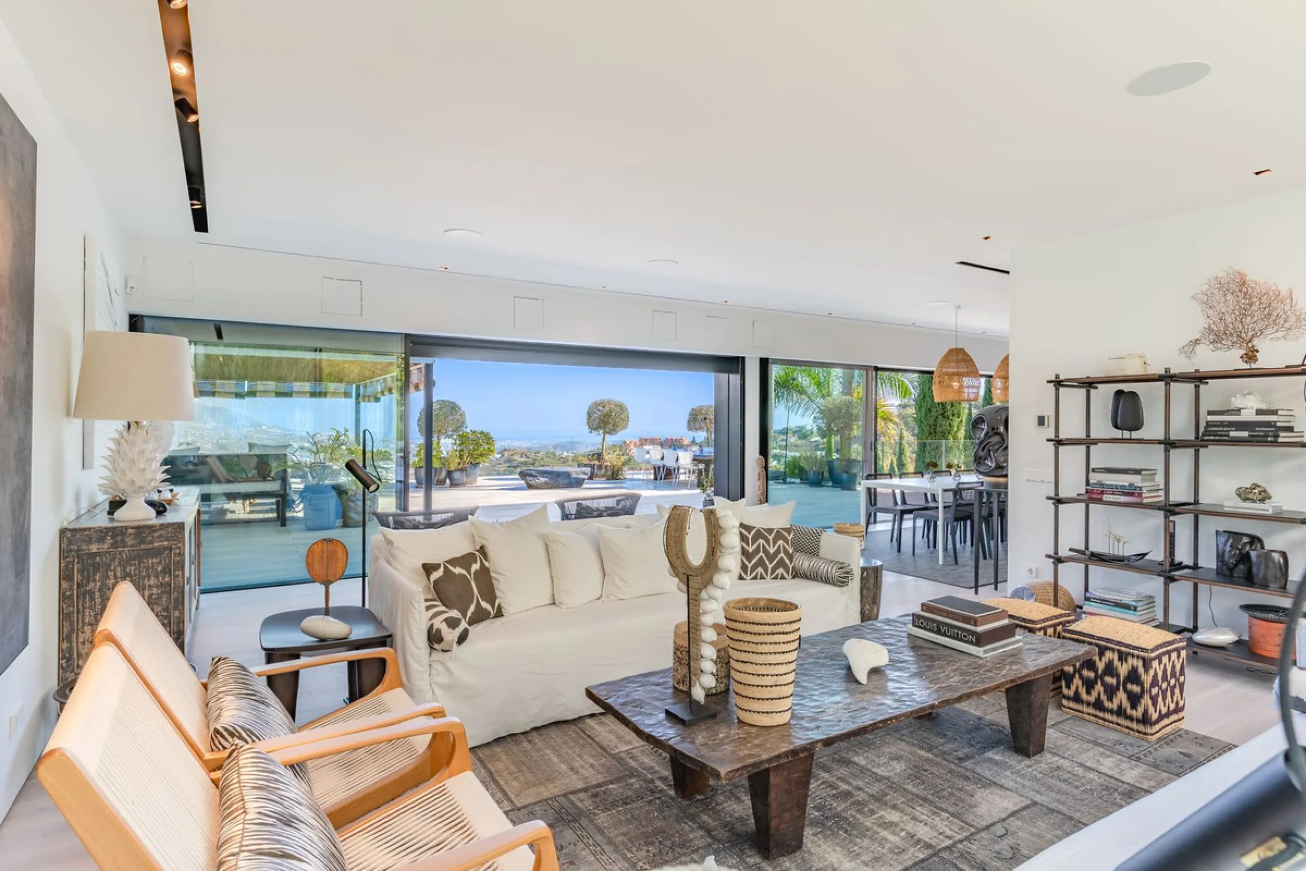 Unique villa set in breathtaking scenery.