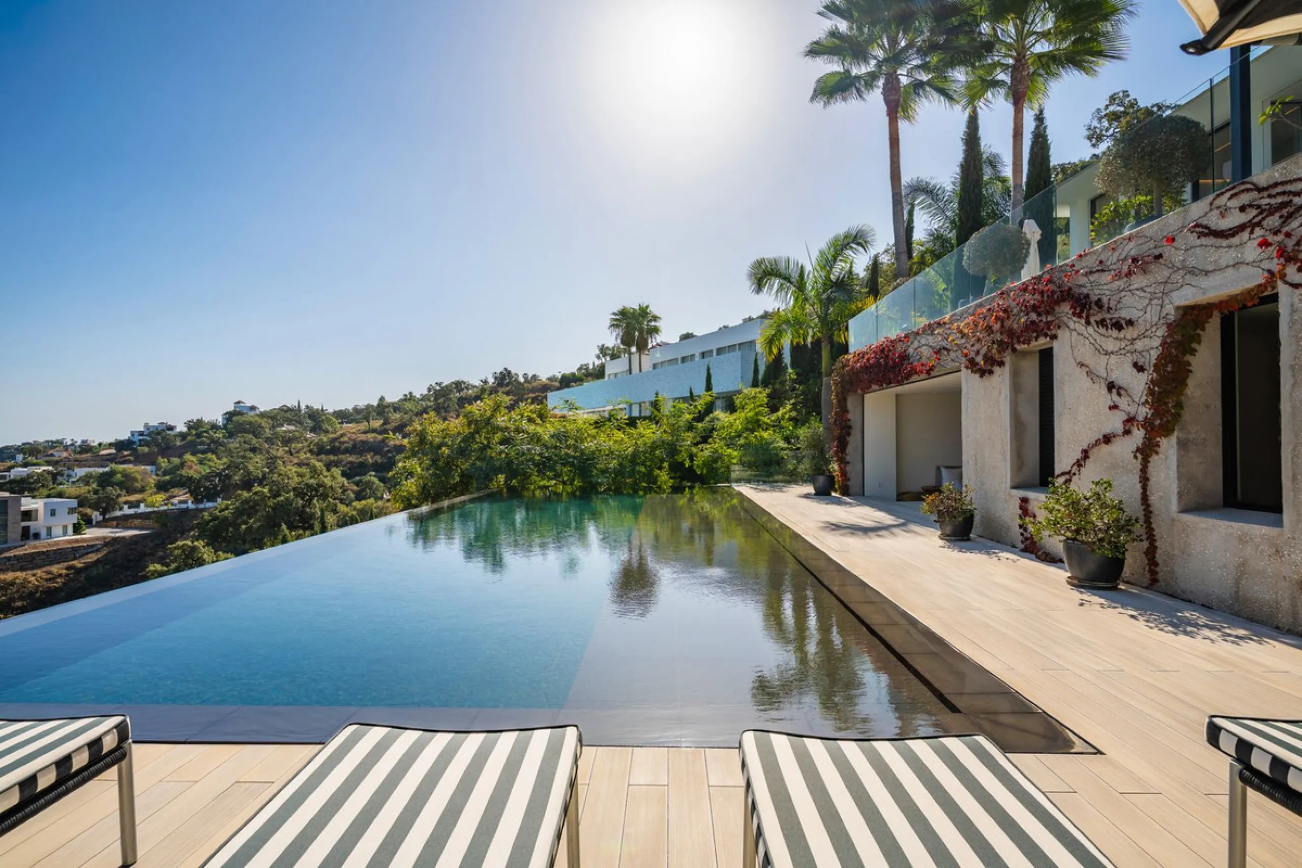 Unique villa set in breathtaking scenery.
