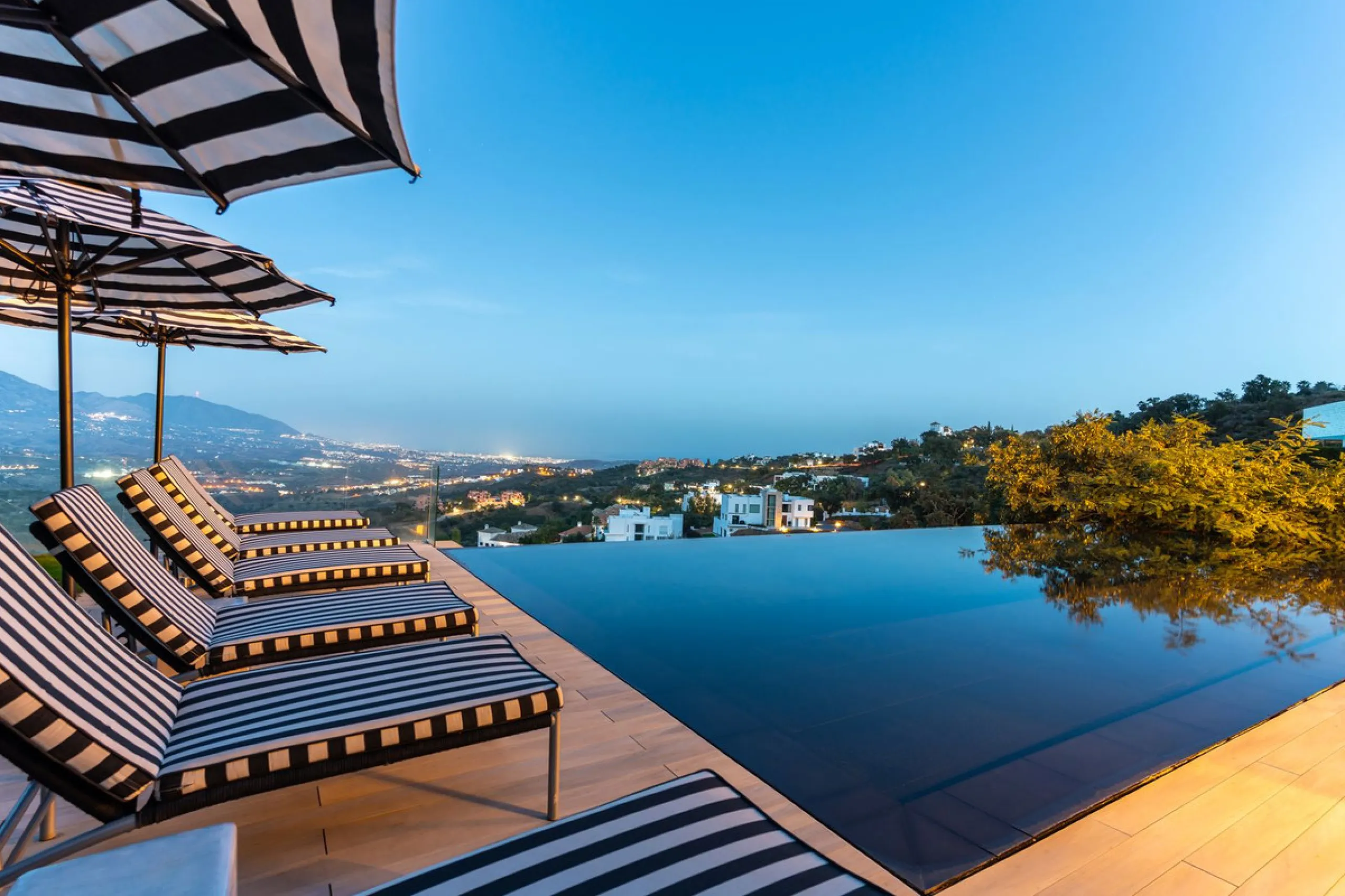 Unique villa set in breathtaking scenery.